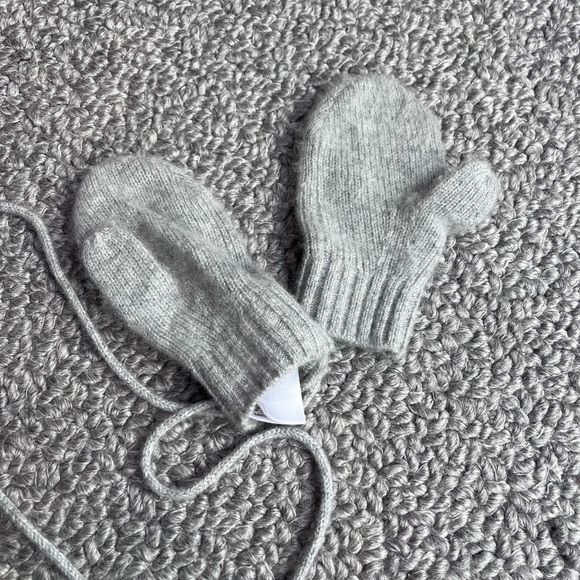 Bonpoint cashmere mittens